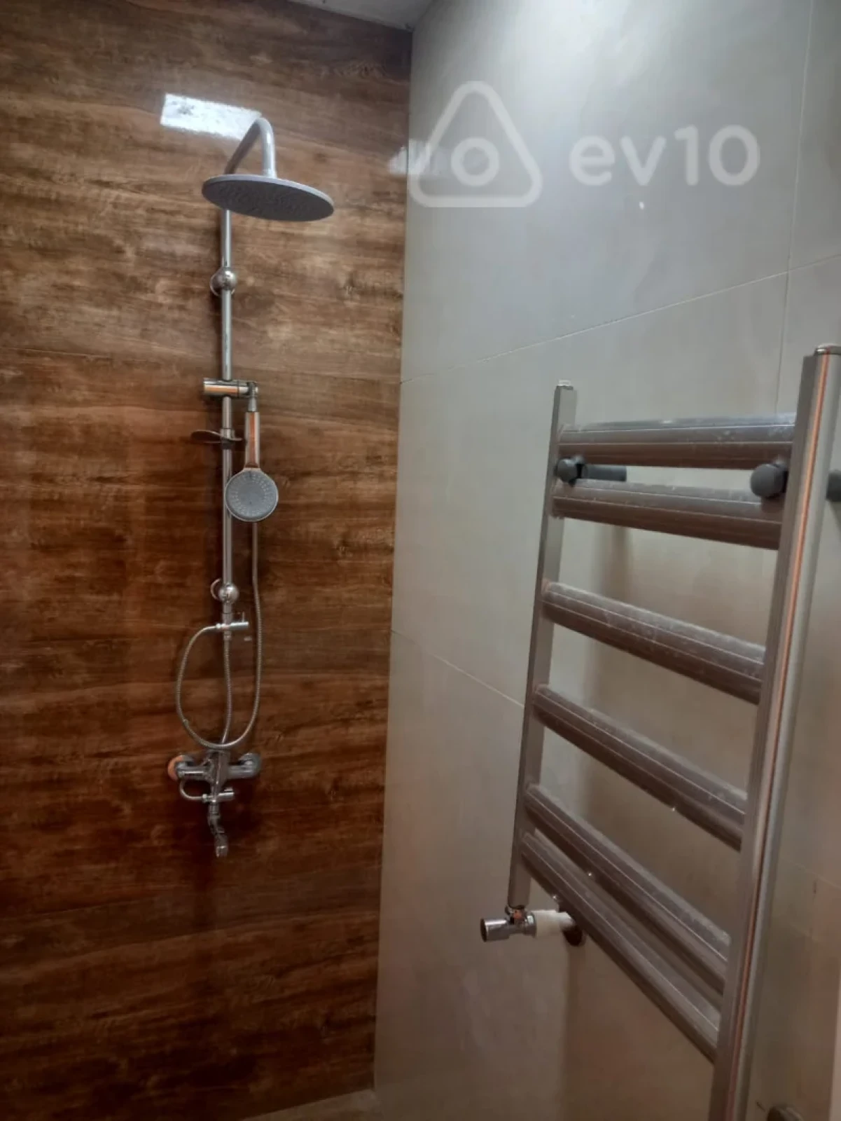 Kirayə verilir 2 otaqlı yeni tikili 85 m²