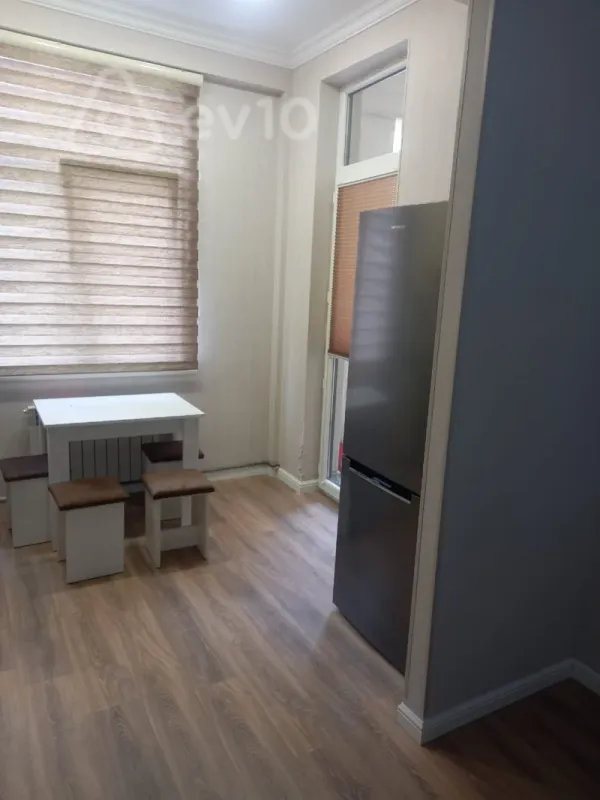 Kirayə verilir 2 otaqlı yeni tikili 85 m²