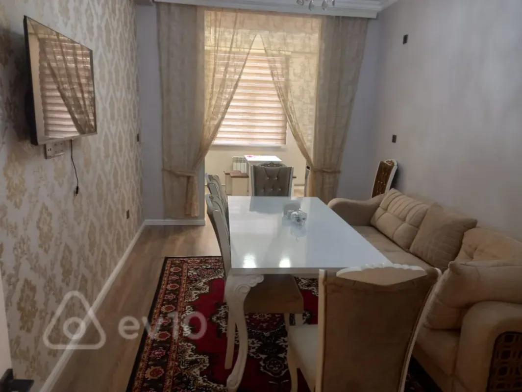 Kirayə verilir 2 otaqlı yeni tikili 85 m²