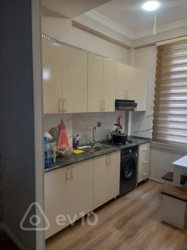 Kirayə verilir 2 otaqlı yeni tikili 85 m²