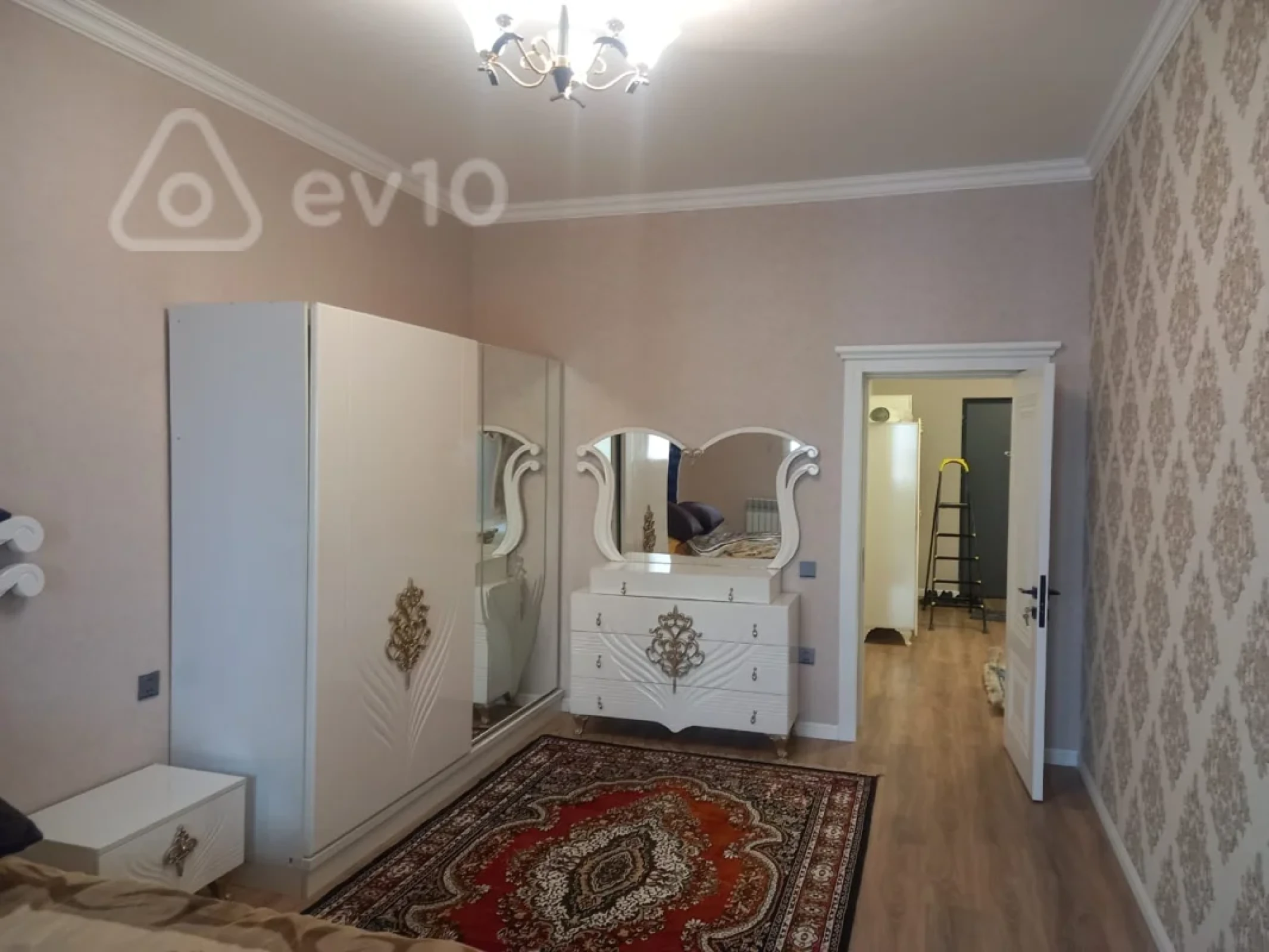Kirayə verilir 2 otaqlı yeni tikili 85 m²