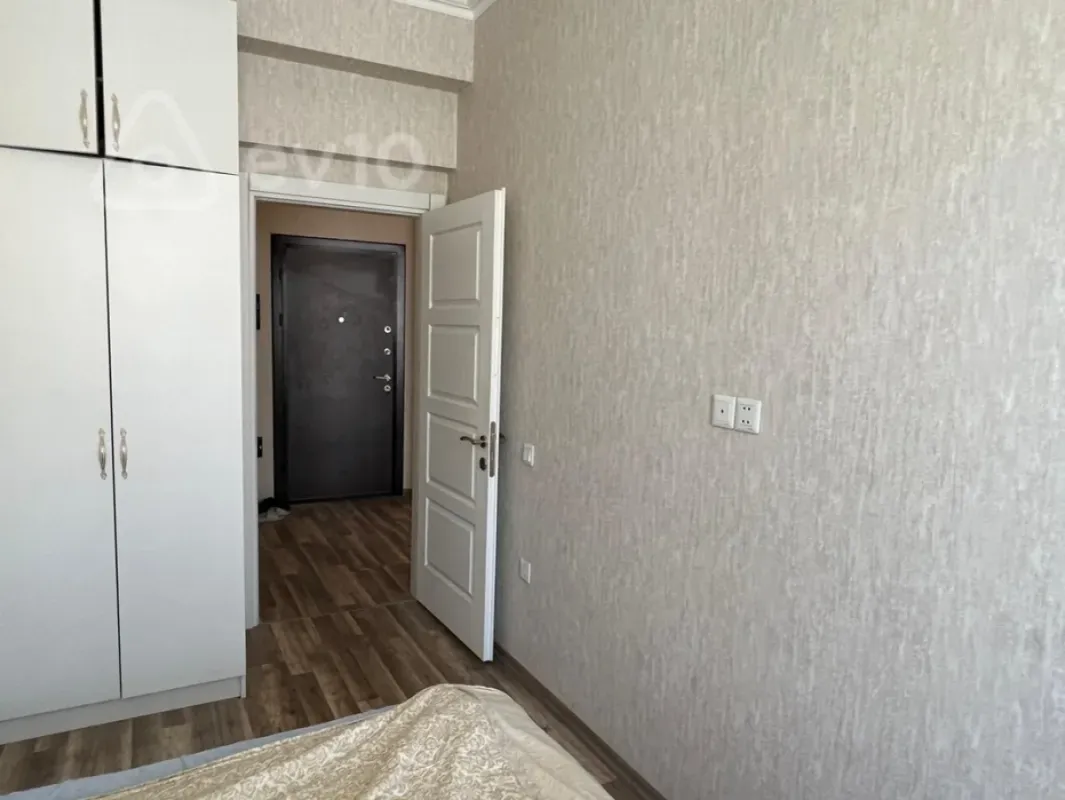 Kirayə verilir 2 otaqlı yeni tikili 55 m²
