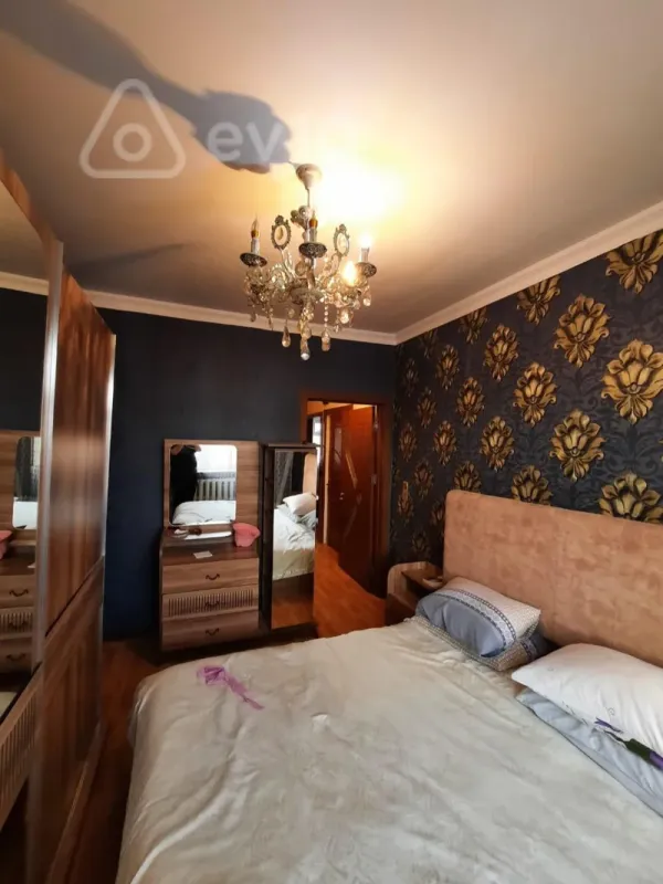 Satılır 2 otaqlı yeni tikili 60 m²