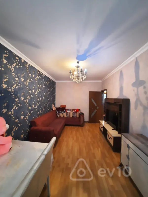 Satılır 2 otaqlı yeni tikili 60 m²