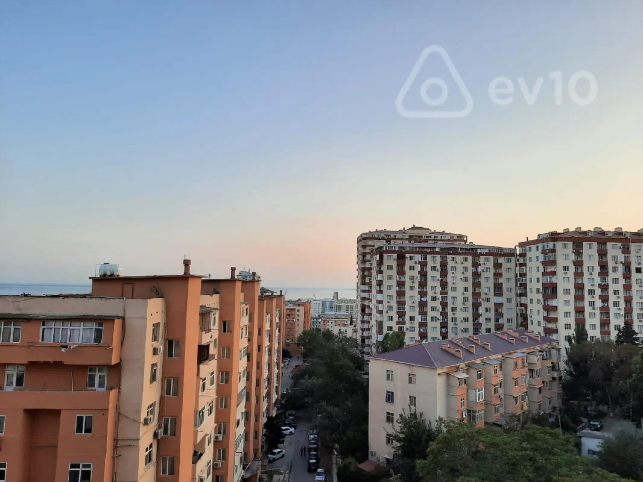 Satılır 2 otaqlı yeni tikili 60 m²