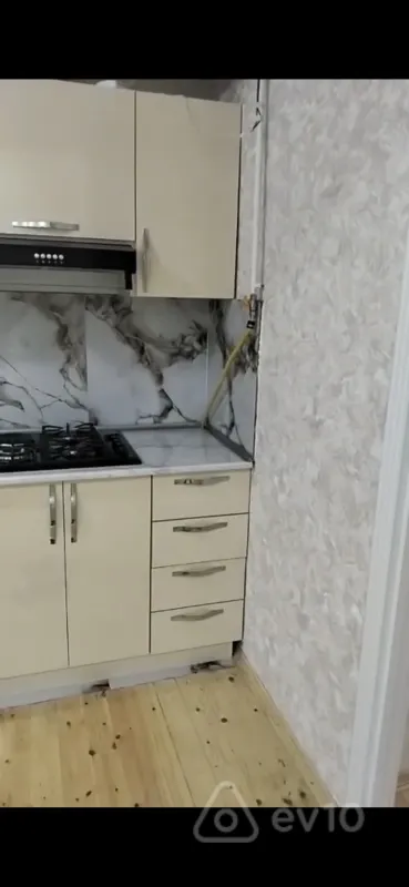 Kirayə verilir 2 otaqlı yeni tikili 60 m²