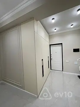 Satılır 3 otaqlı yeni tikili 80 m²