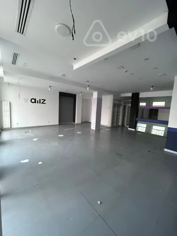 Kirayə verilir mənzil 180 m²