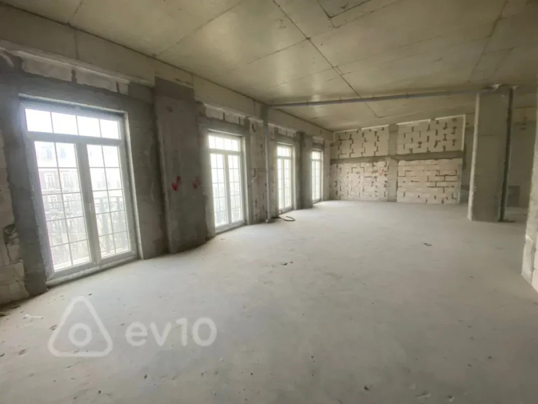 Satılır 4 otaqlı yeni tikili 184 m²