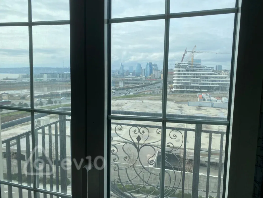 Satılır 4 otaqlı yeni tikili 184 m²