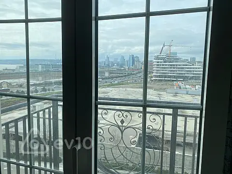 Satılır 4 otaqlı yeni tikili 184 m²