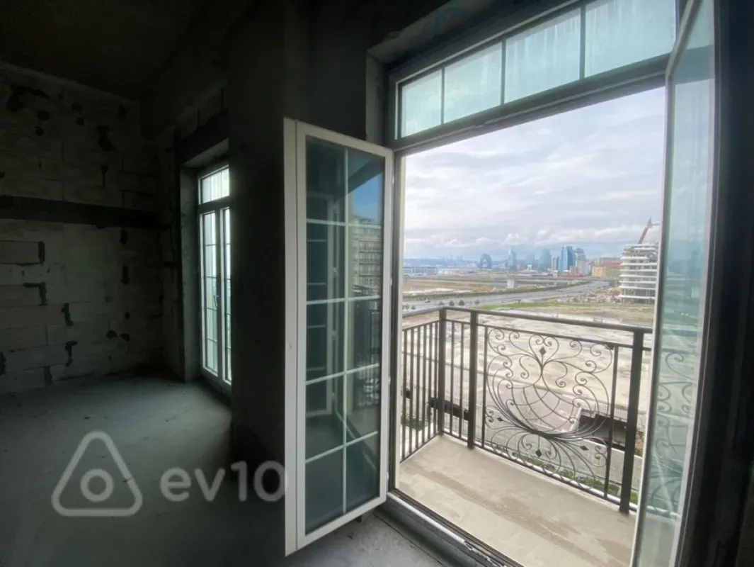 Satılır 4 otaqlı yeni tikili 184 m²