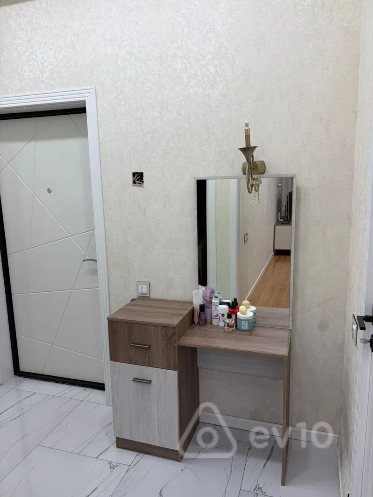 Kirayə verilir 2 otaqlı yeni tikili 47 m²