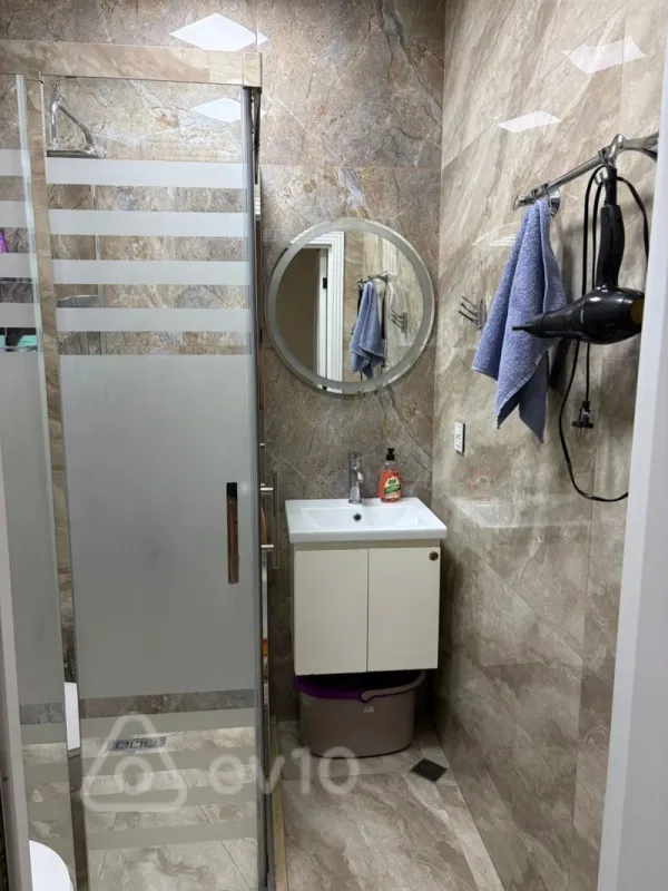 Kirayə verilir 2 otaqlı yeni tikili 47 m²