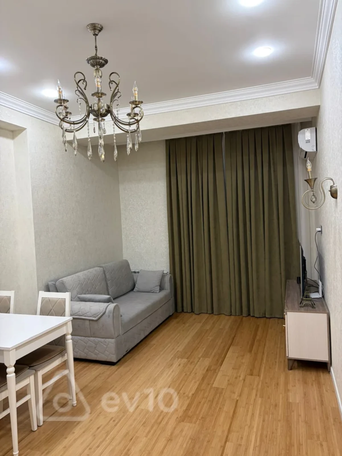 Kirayə verilir 2 otaqlı yeni tikili 47 m²