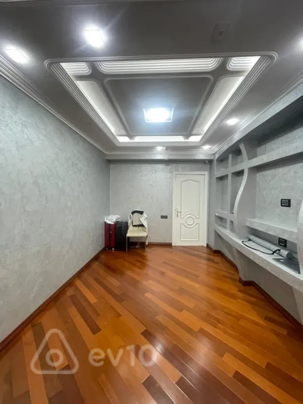 Satılır 4 otaqlı yeni tikili 170 m²