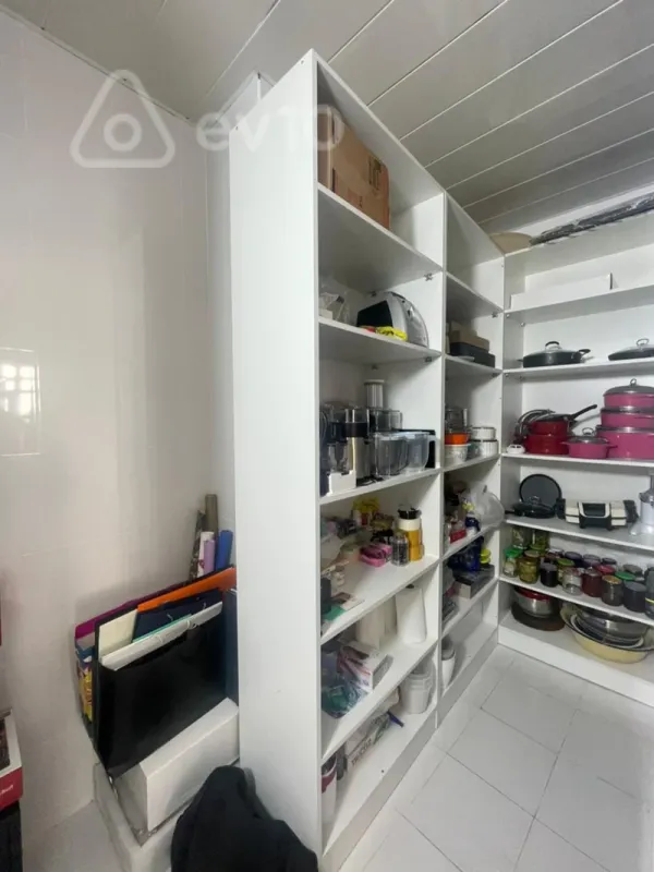 Satılır 4 otaqlı yeni tikili 170 m²