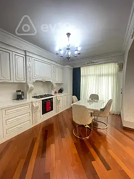 Satılır 4 otaqlı yeni tikili 170 m²