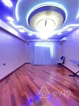 Satılır 4 otaqlı yeni tikili 170 m²