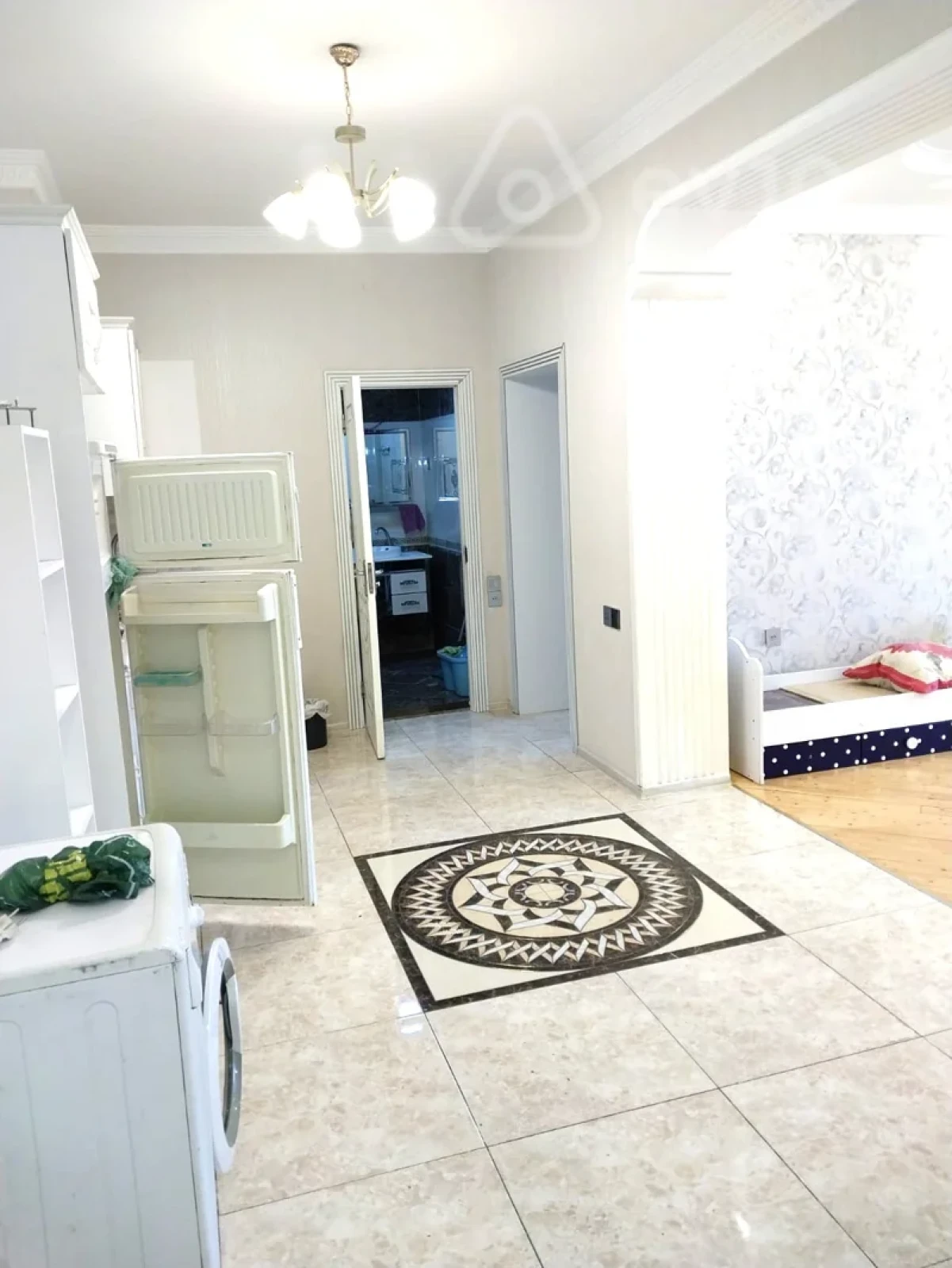 Kirayə verilir 3 otaqlı yeni tikili 100 m²