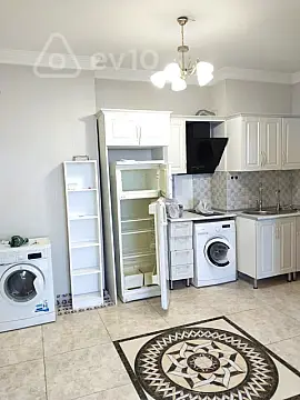 Kirayə verilir 3 otaqlı yeni tikili 100 m²