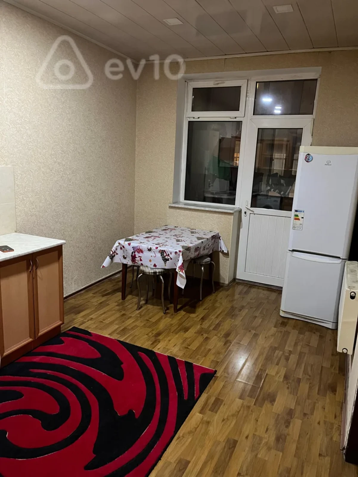 Kirayə verilir 2 otaqlı yeni tikili 60 m²