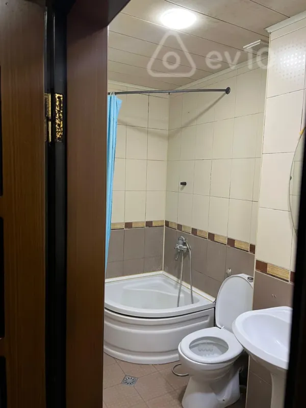 Kirayə verilir 2 otaqlı yeni tikili 60 m²