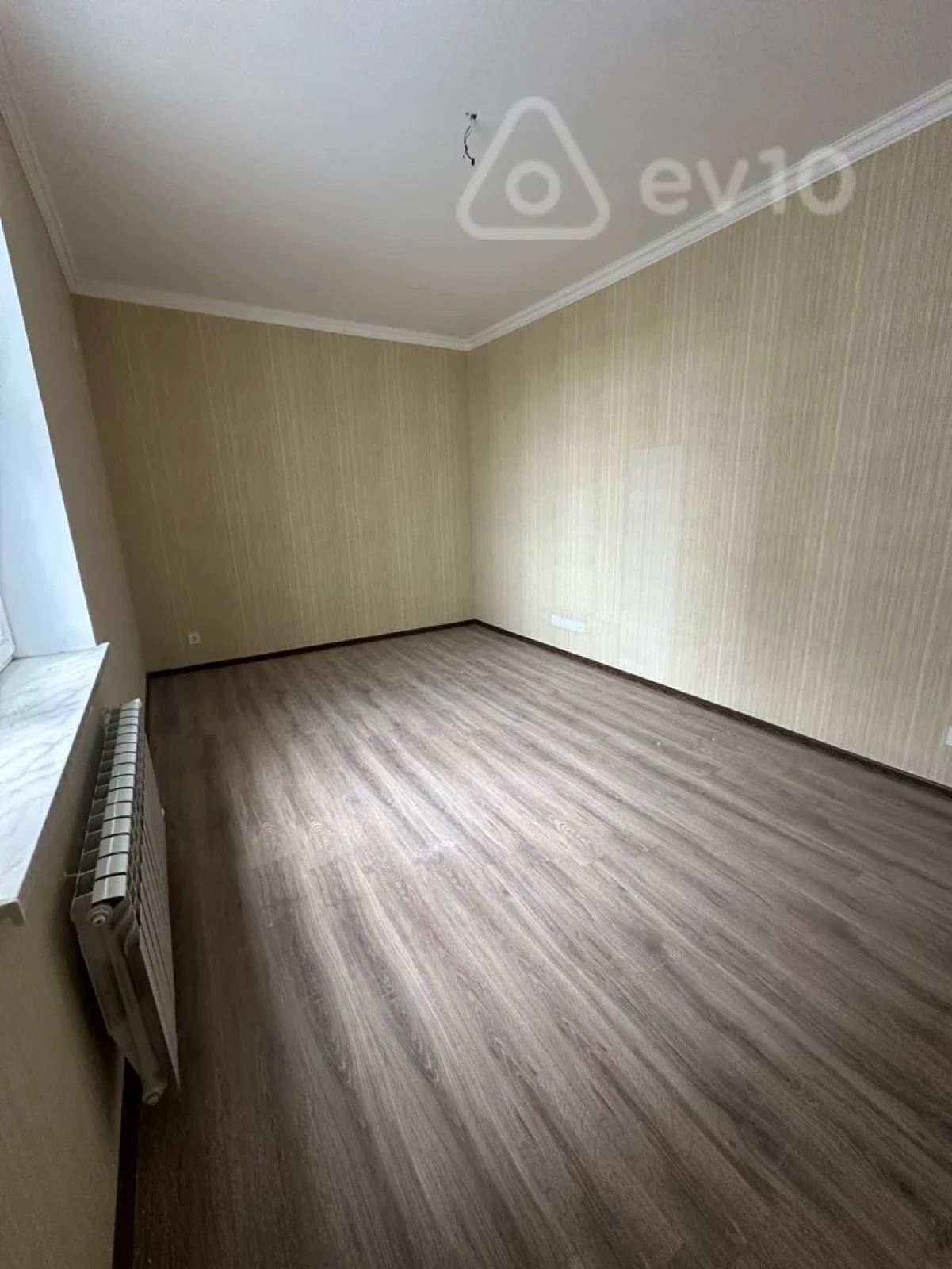 Satılır 3 otaqlı yeni tikili 77 m²