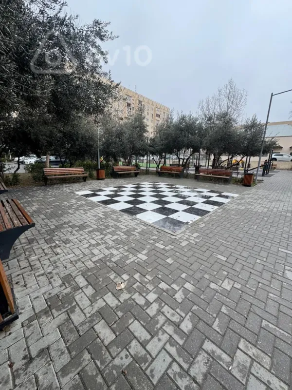 Satılır 5 otaqlı köhnə tikili 120 m²