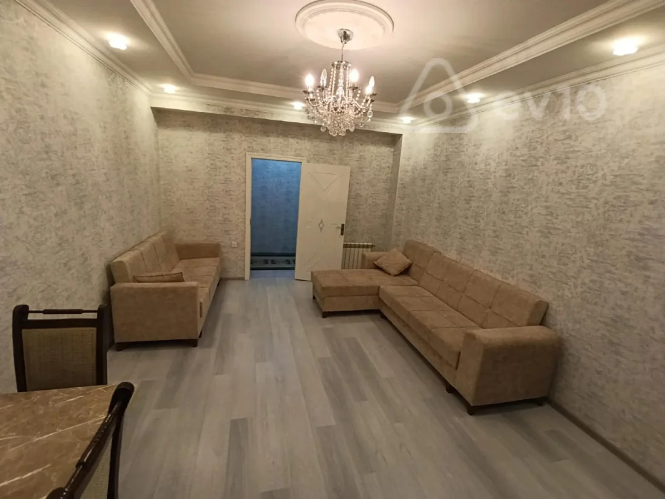 Kirayə verilir 2 otaqlı yeni tikili 65 m²