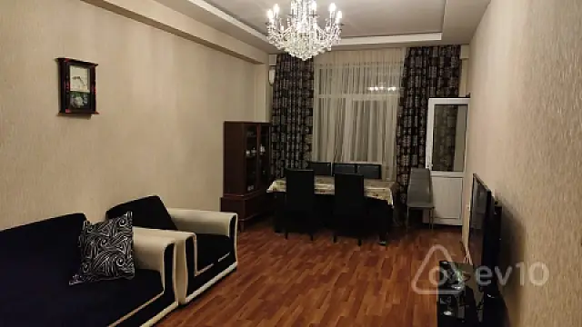 Kirayə verilir 2 otaqlı yeni tikili 60 m²