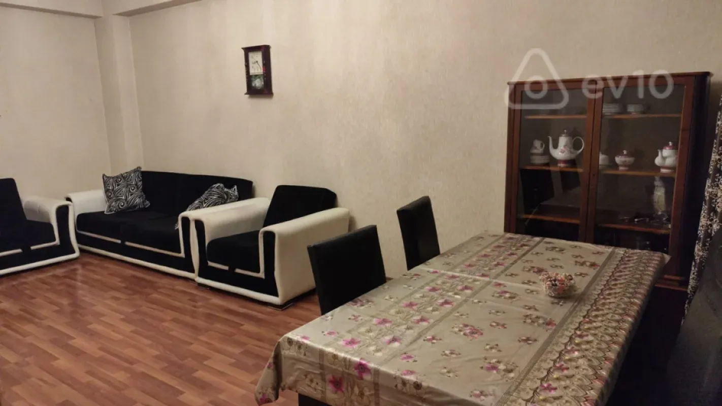 Kirayə verilir 2 otaqlı yeni tikili 60 m²