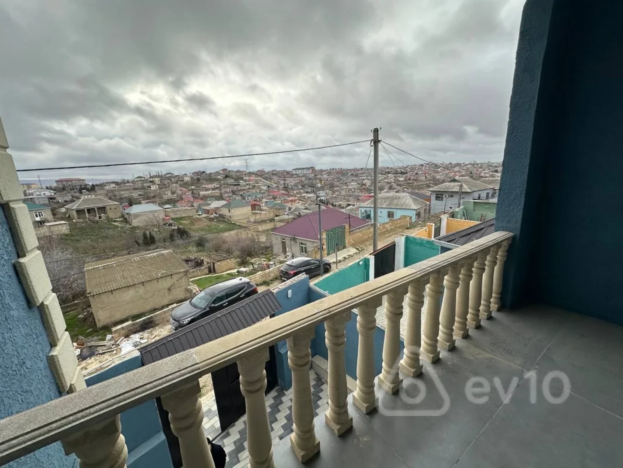 Satılır 4 otaqlı həyət evi 120 m²