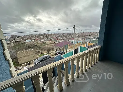 Satılır 4 otaqlı həyət evi 120 m²