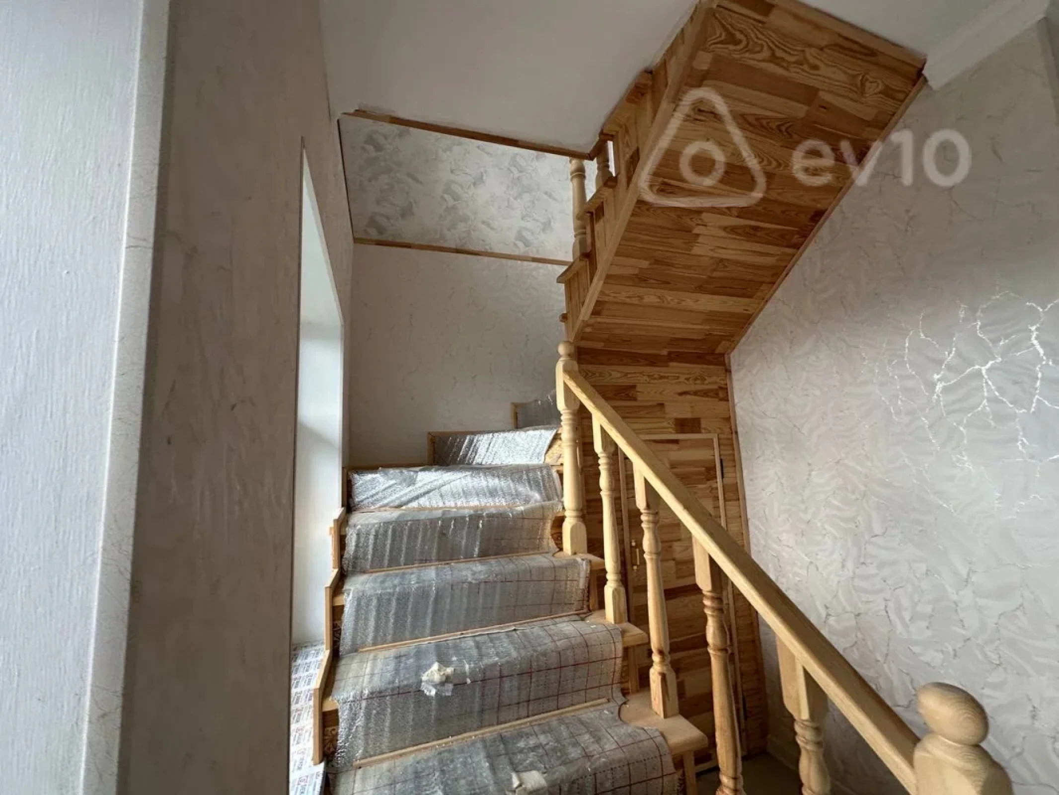 Satılır 4 otaqlı həyət evi 120 m²