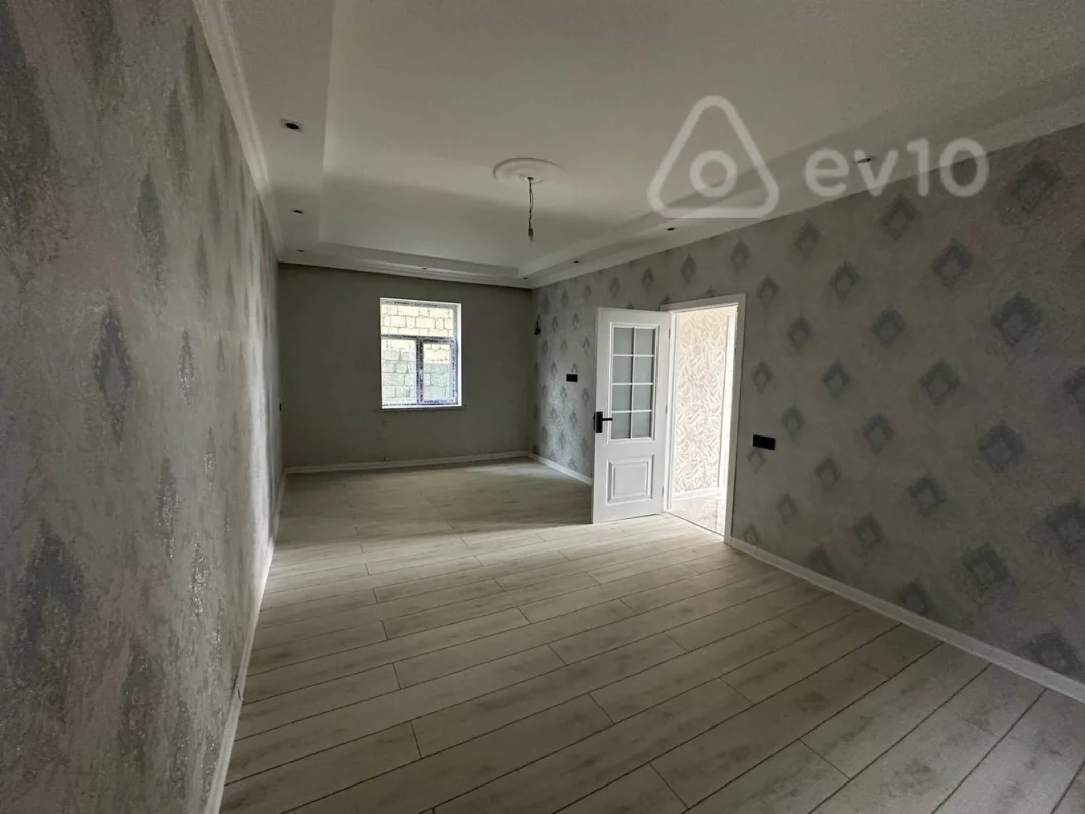 Satılır 4 otaqlı həyət evi 120 m²