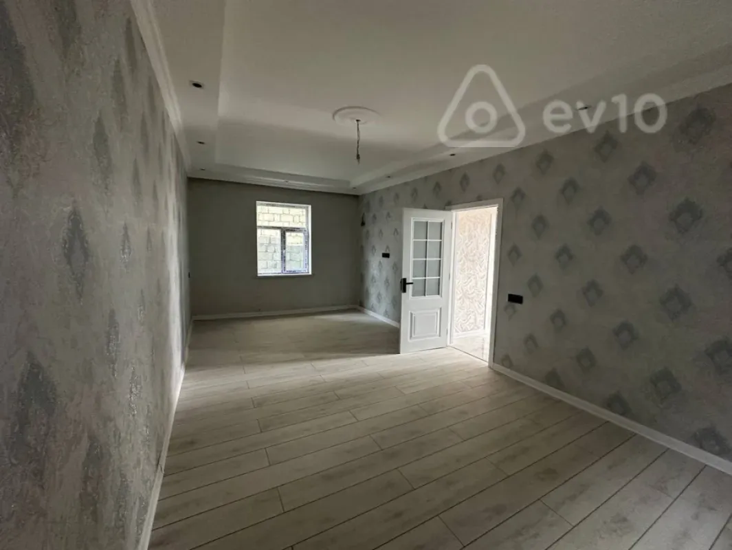 Satılır 4 otaqlı həyət evi 120 m²