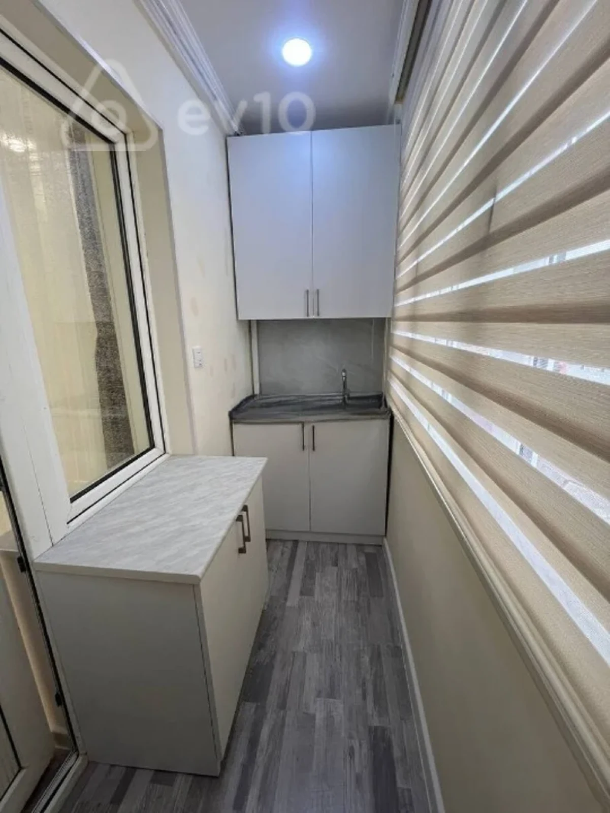 Satılır 3 otaqlı köhnə tikili 70 m²