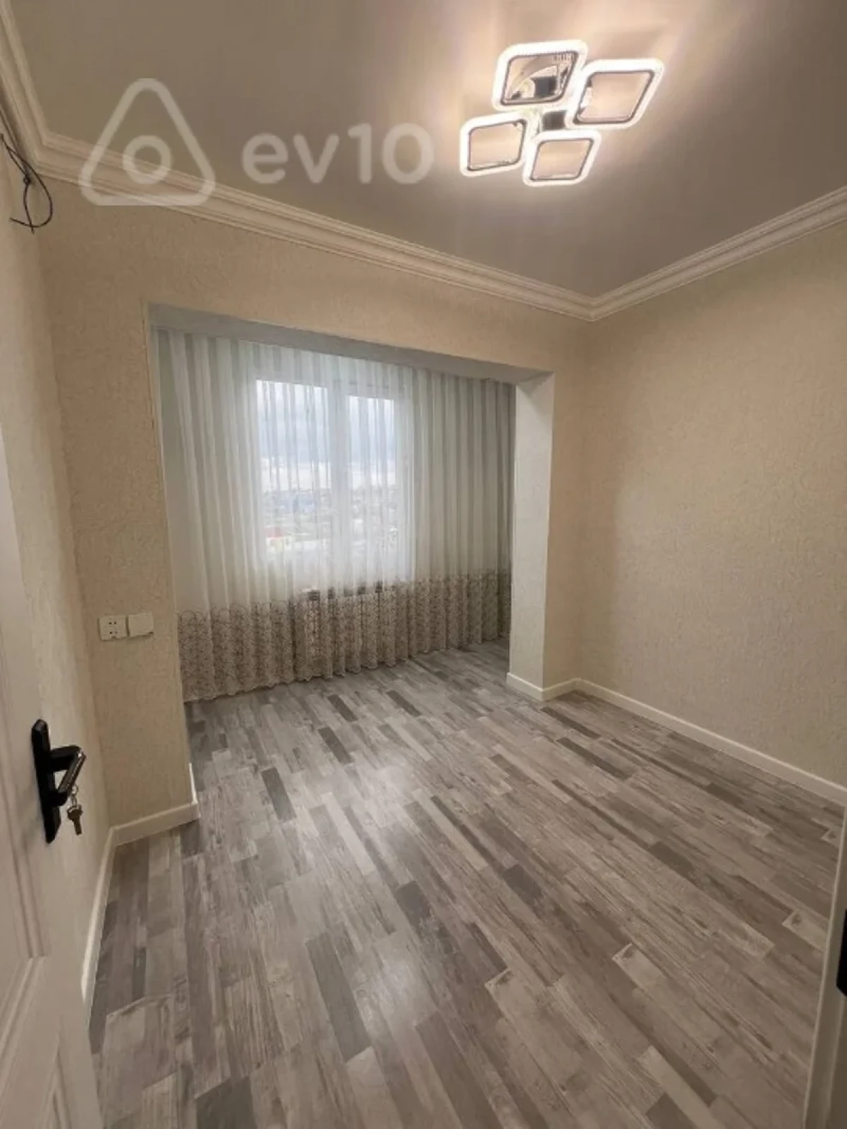 Satılır 3 otaqlı köhnə tikili 70 m²