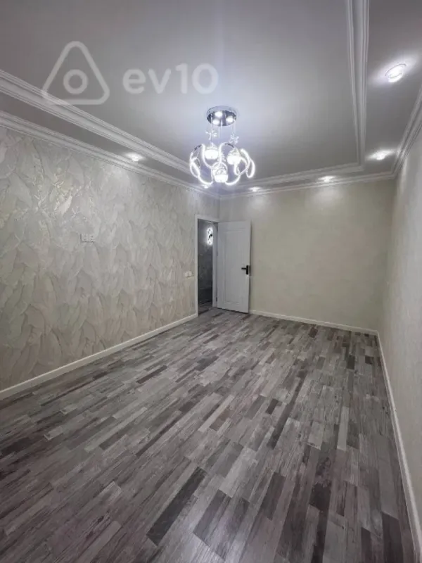 Satılır 3 otaqlı köhnə tikili 70 m²