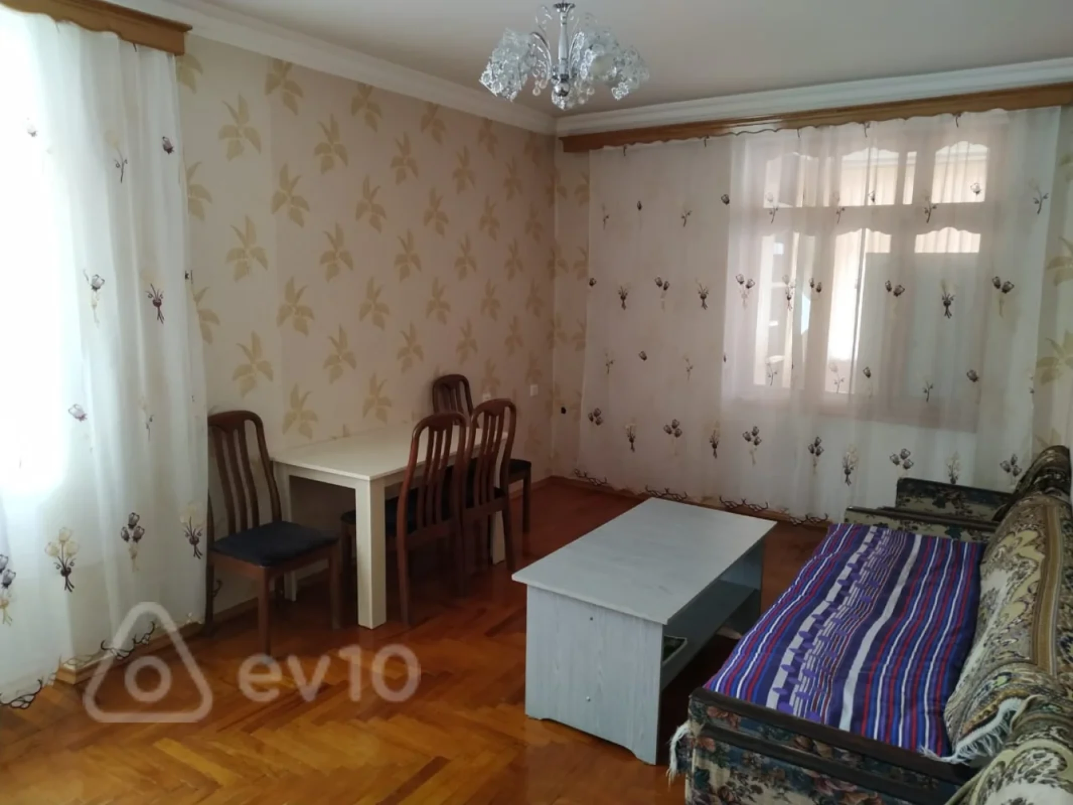 Kirayə verilir 3 otaqlı köhnə tikili 65 m²