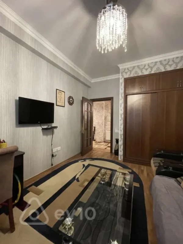 Satılır 3 otaqlı yeni tikili 100 m²