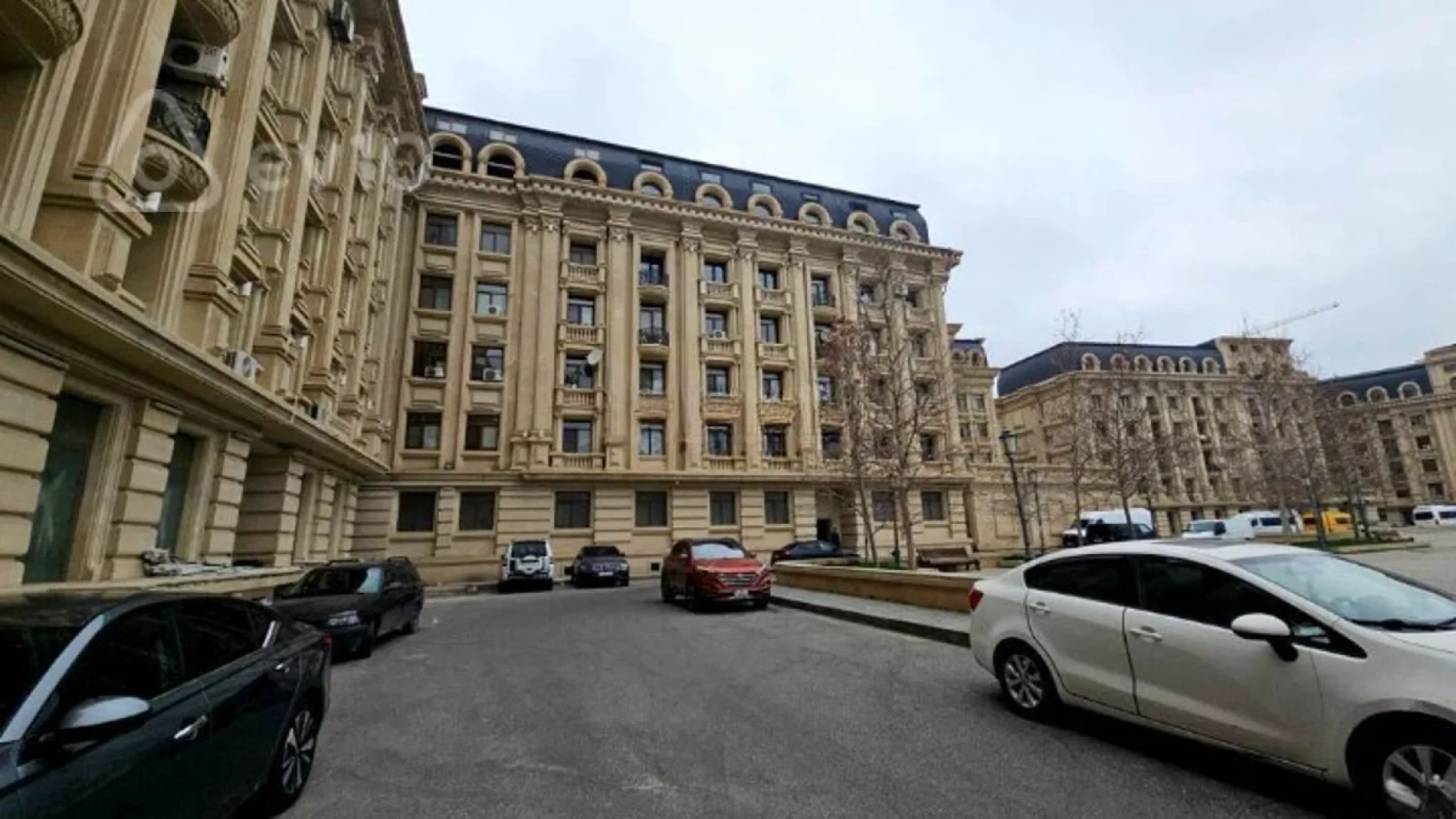 Satılır 3 otaqlı yeni tikili 100 m²