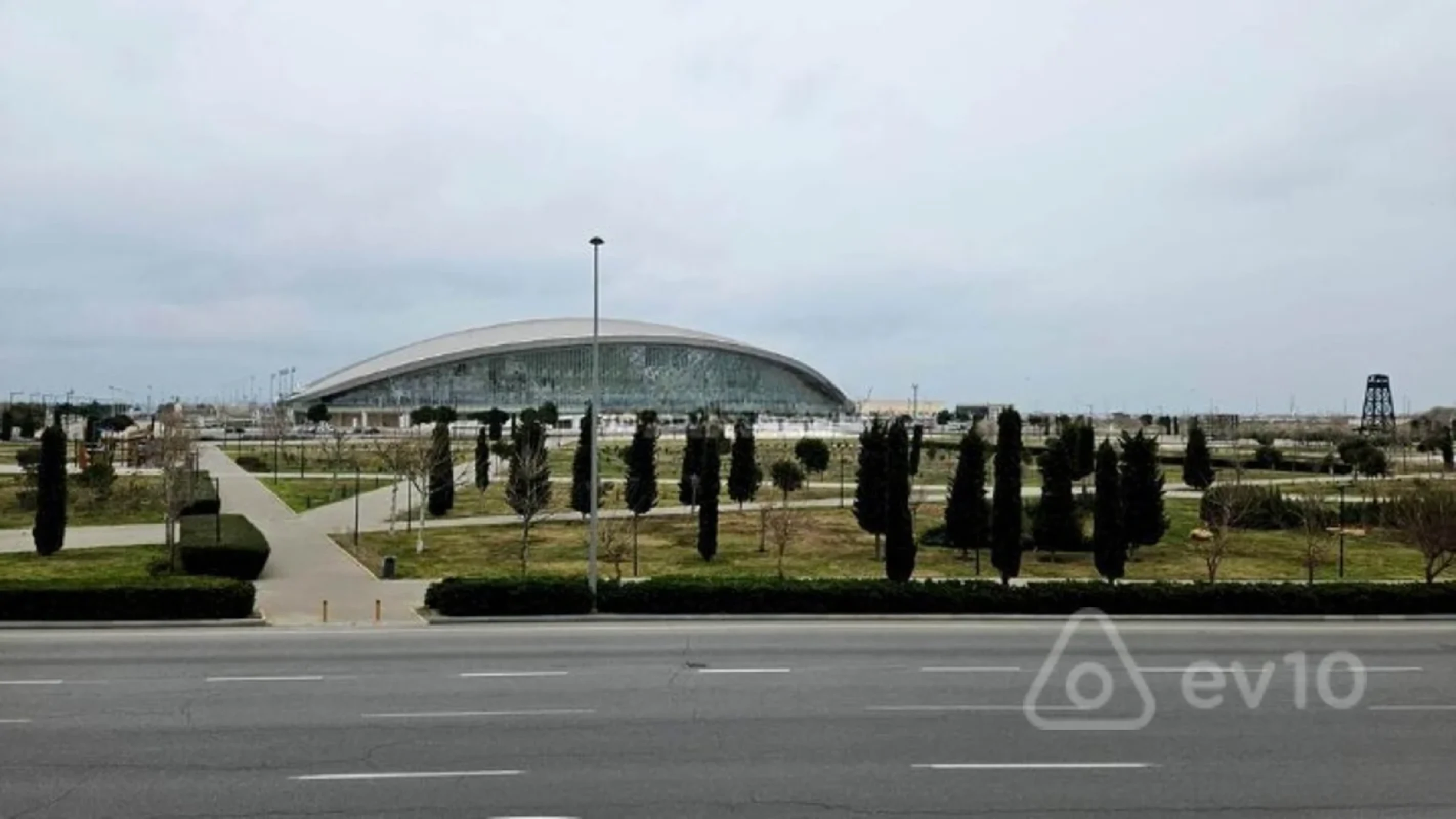 Satılır 3 otaqlı yeni tikili 100 m²