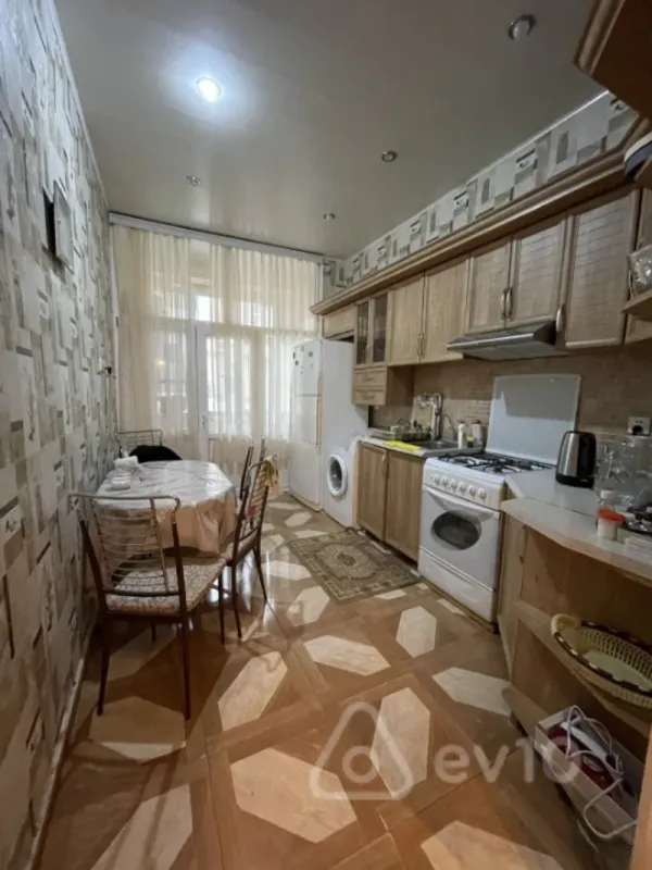 Satılır 3 otaqlı yeni tikili 100 m²