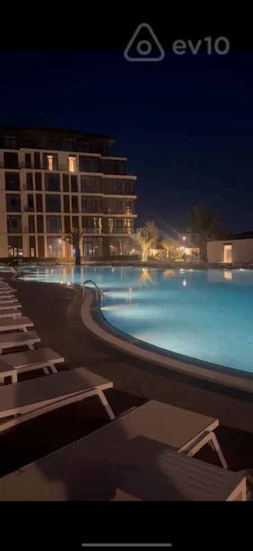 Kirayə verilir 3 otaqlı yeni tikili 145 m²