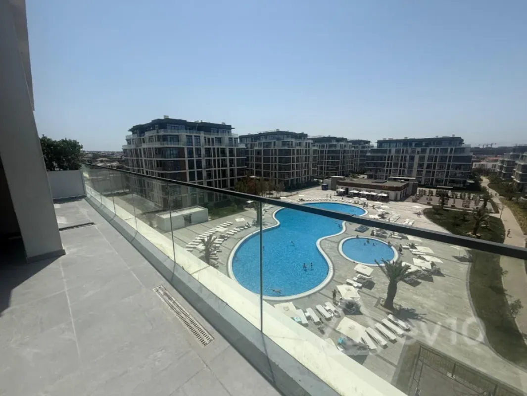 Kirayə verilir 3 otaqlı yeni tikili 145 m²