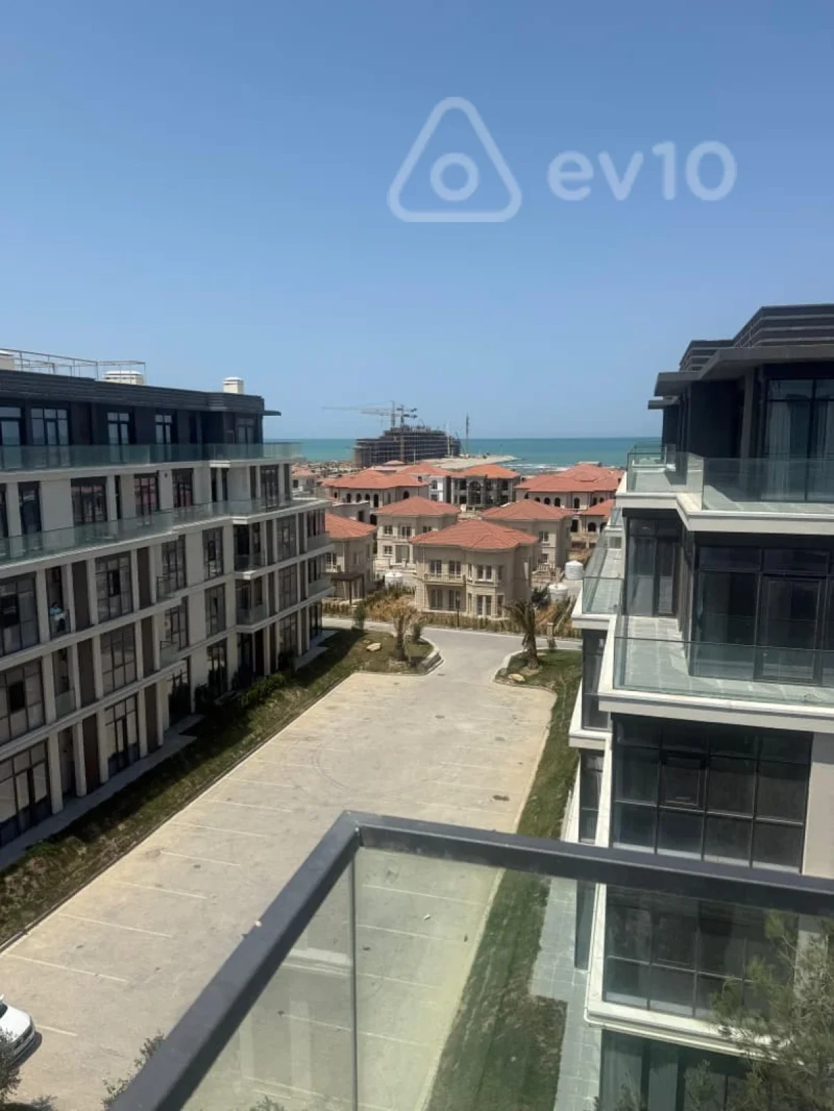 Kirayə verilir 3 otaqlı yeni tikili 145 m²