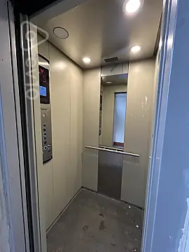 Kirayə verilir 3 otaqlı köhnə tikili 95 m²