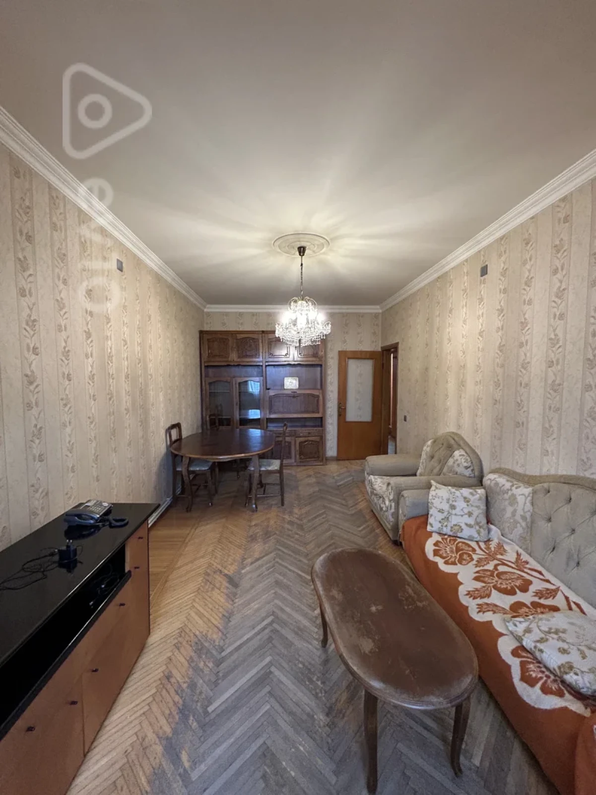 Kirayə verilir 3 otaqlı köhnə tikili 95 m²